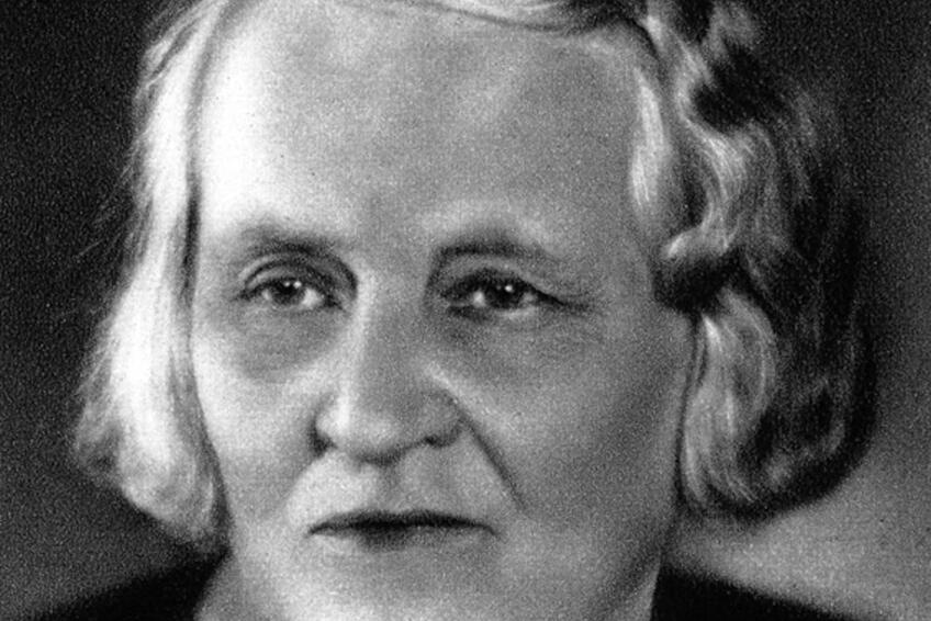 BOŽENA SLANČÍKOVÁ TIMRAVA: *2. október 1867, Polichno - † 27. november 1951, Lučenec.