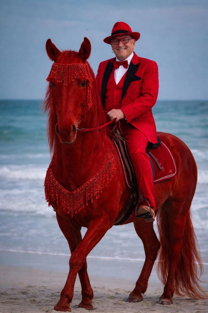 Najznámejší odborník na ženskú krásu Jozef Oklamčák oslávil 70: Mojich 7 naj!