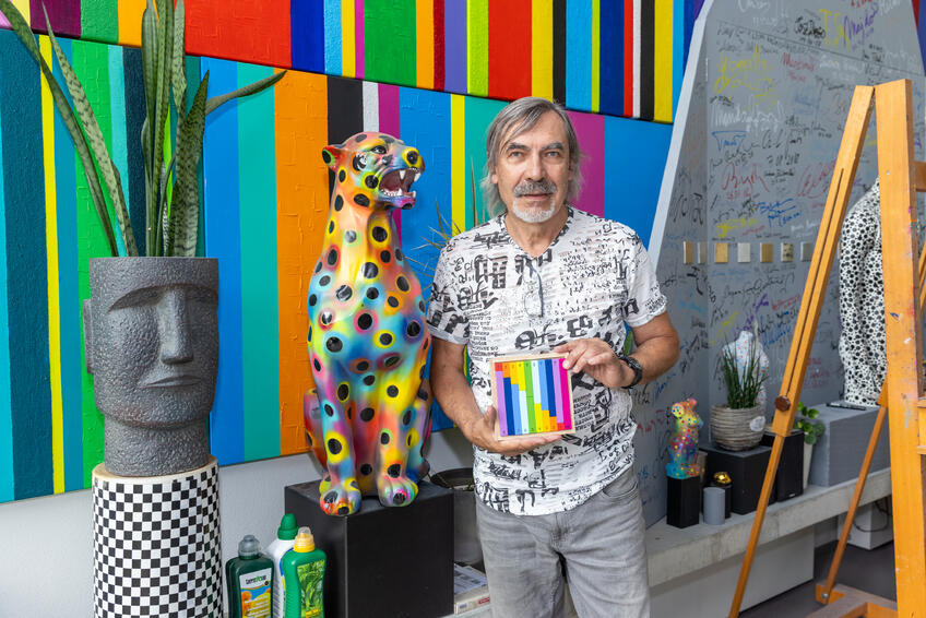 Výtvarník Daniel Bidelnica