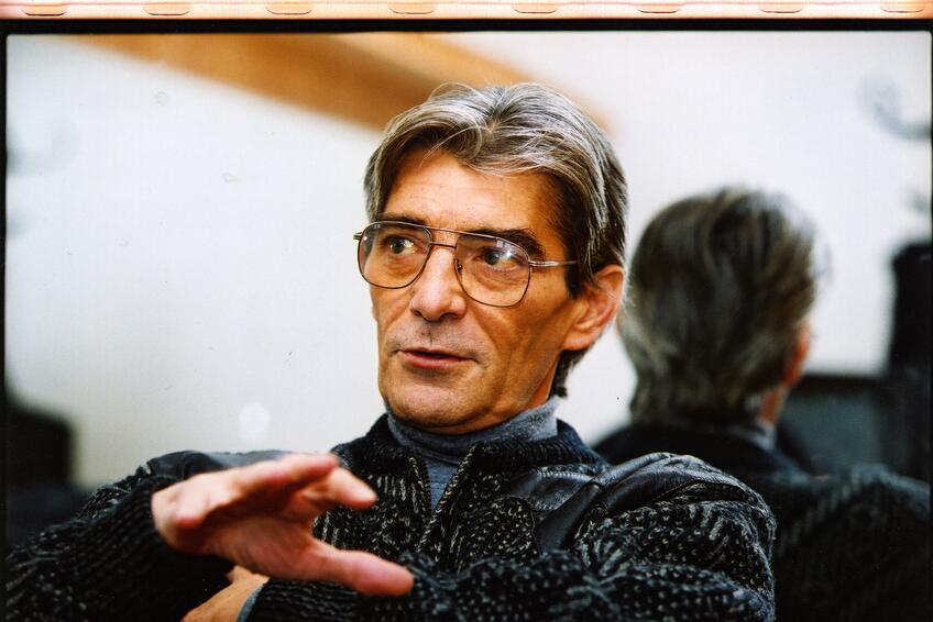 Otec Vlada Durdíka nebol nadšený tým, keď sa syn rozhodol študovať herectvo.