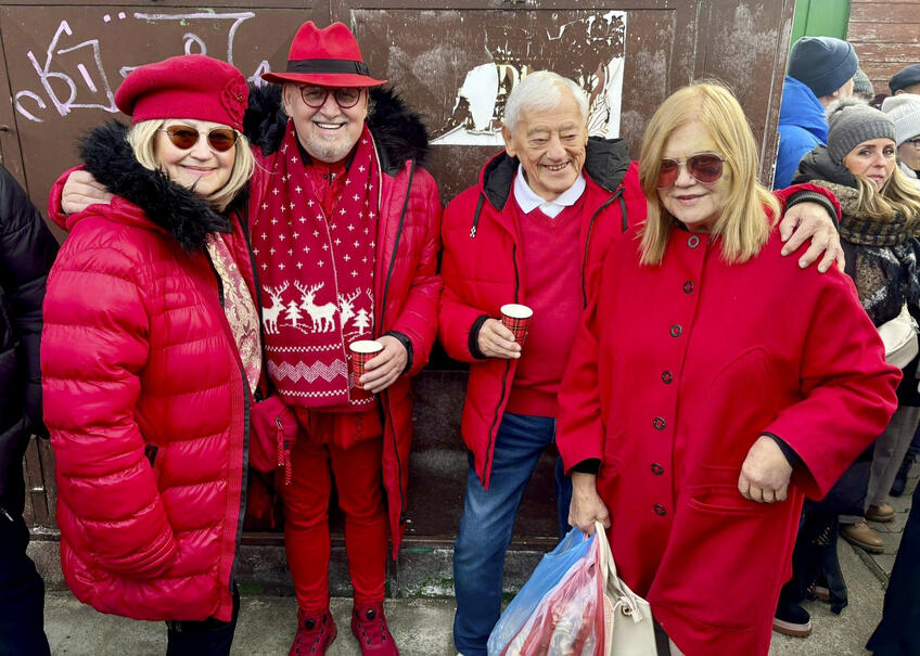 Odborník na krásu Jozef Oklamčák: Červená farba mi dodáva energiu